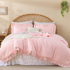 Litanika couette face rose volants montrant élégance et confort