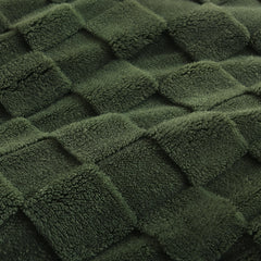 Litanika détail du jacquard à carreaux montrant un aspect raffiné