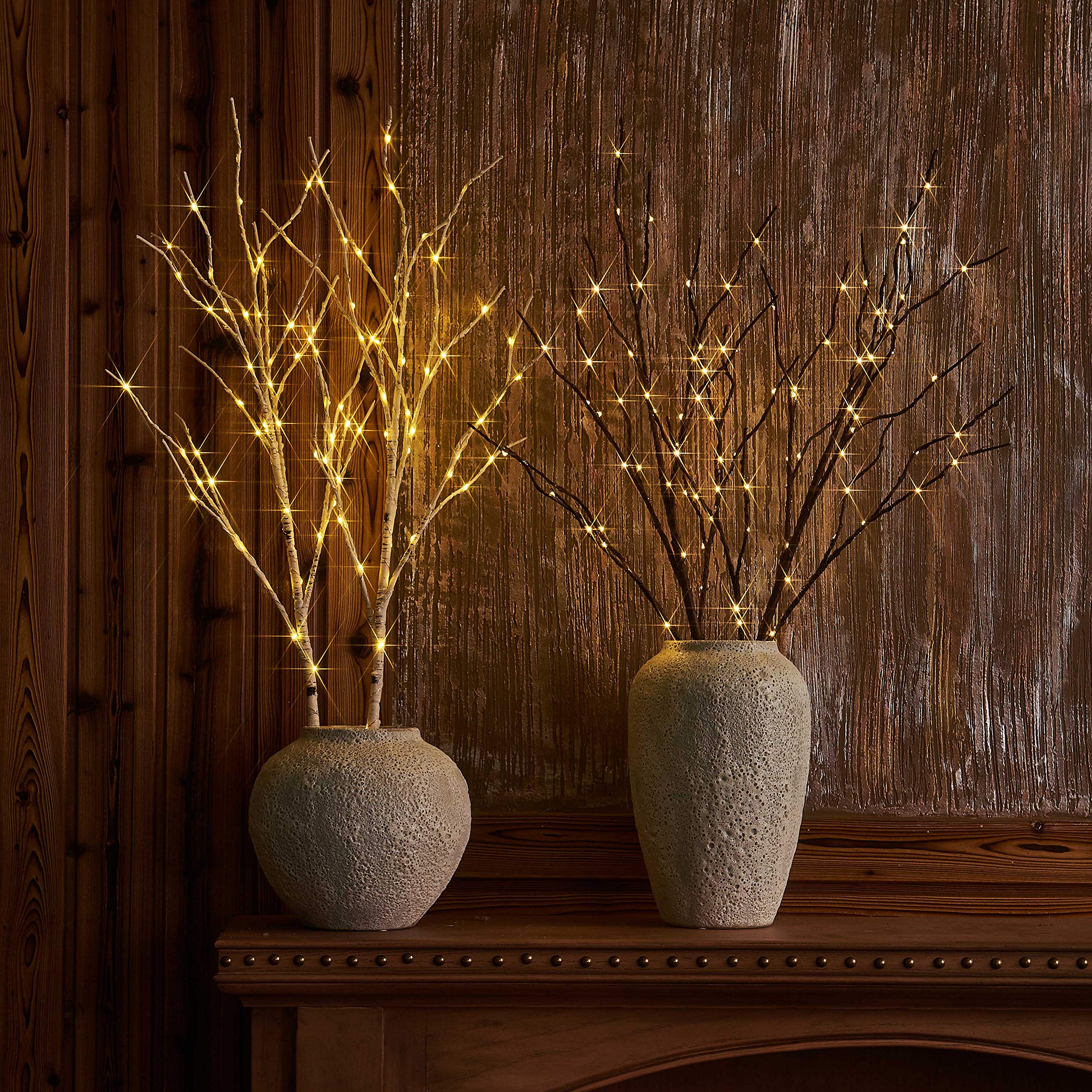 LITBLOOM branche installée dans un vase décoratif sans câbles pour flexibilité