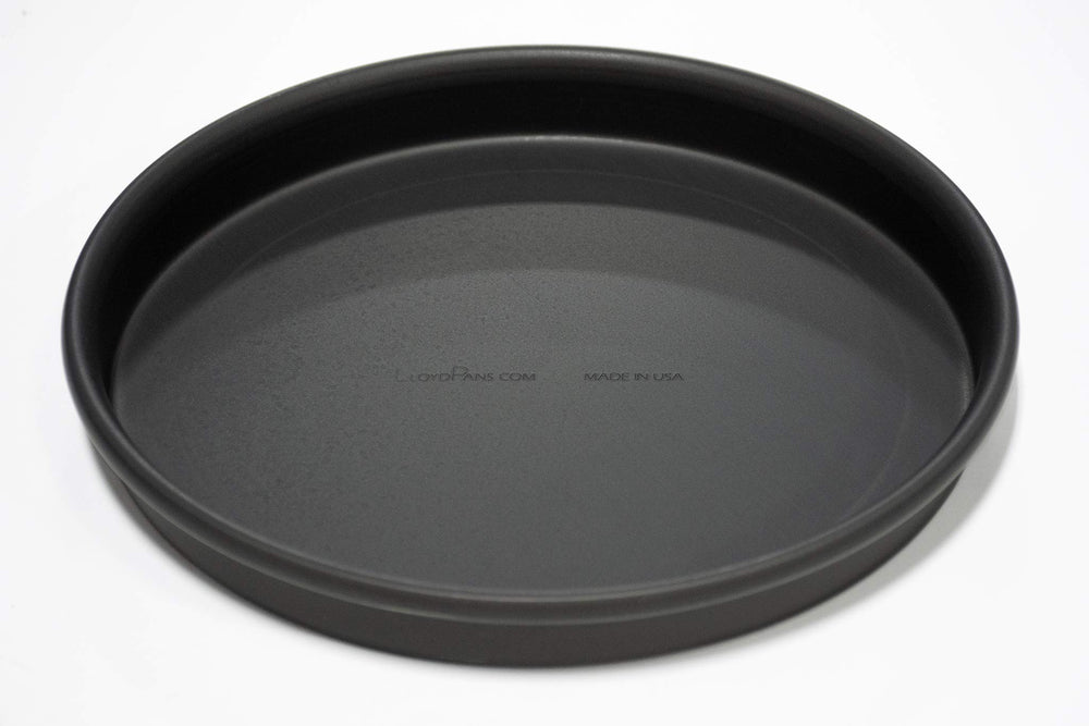 Lloyd Pans plaque face recto montrant forme droite et finition durable