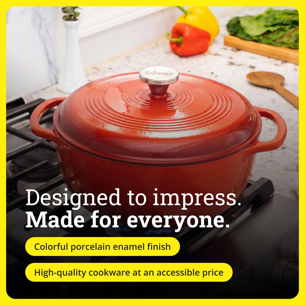 Lodge cocotte près d'un ruban métrique montrant capacité 6 quart pour portions familiales