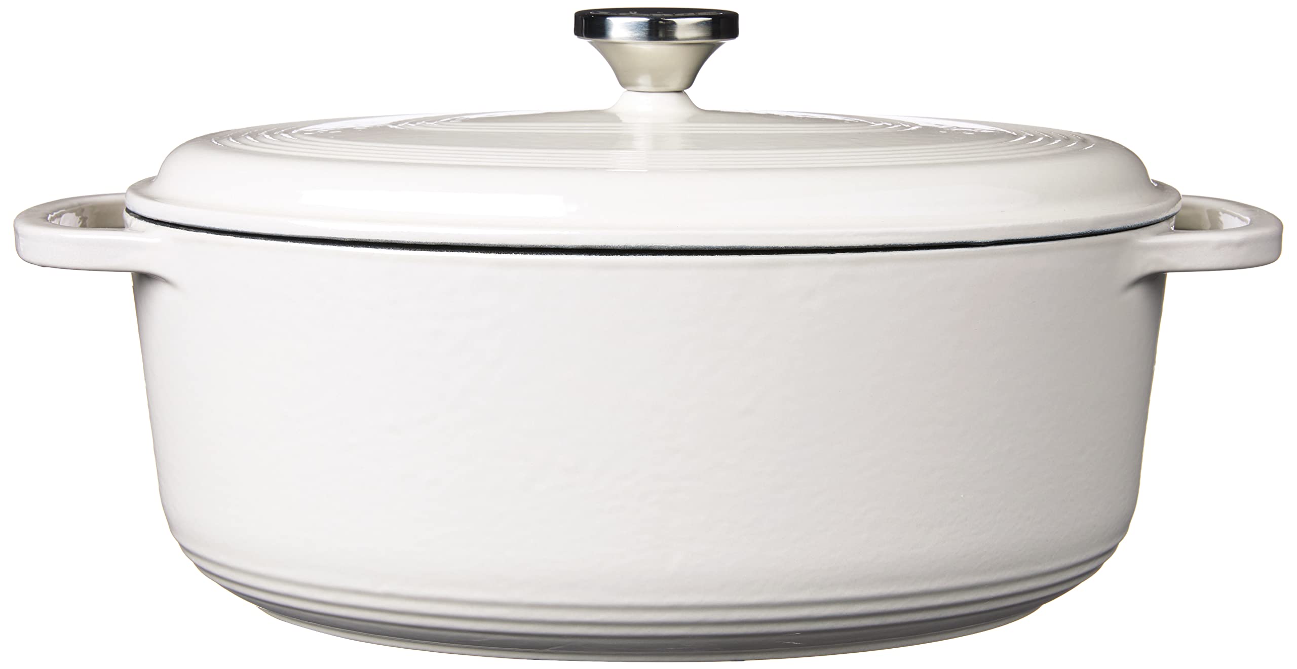 Lodge cocotte ouverte montrant capacité 7 quarts idéale pour repas familiaux