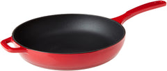 Lodge poêle émaillée 11 pouces vue de face, finition rouge attractive et utilité pratique