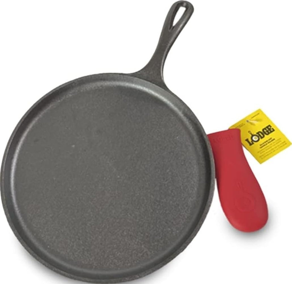 Lodge poêle-gril face avant montrant la surface plane et robuste bénéfique pour cuisson homogène