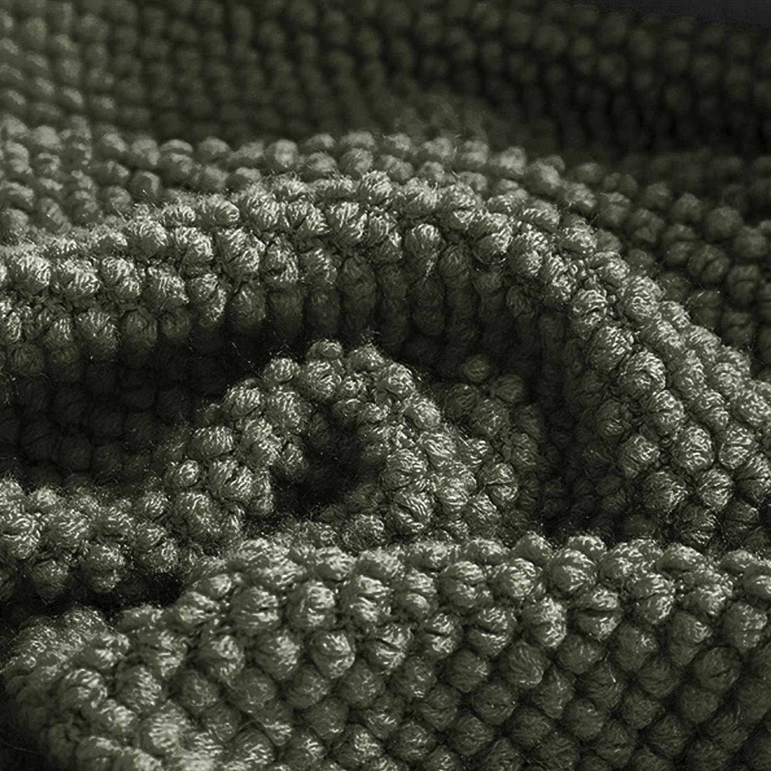 LOMAO plaid posé sur canapé apportant confort visuel immédiat