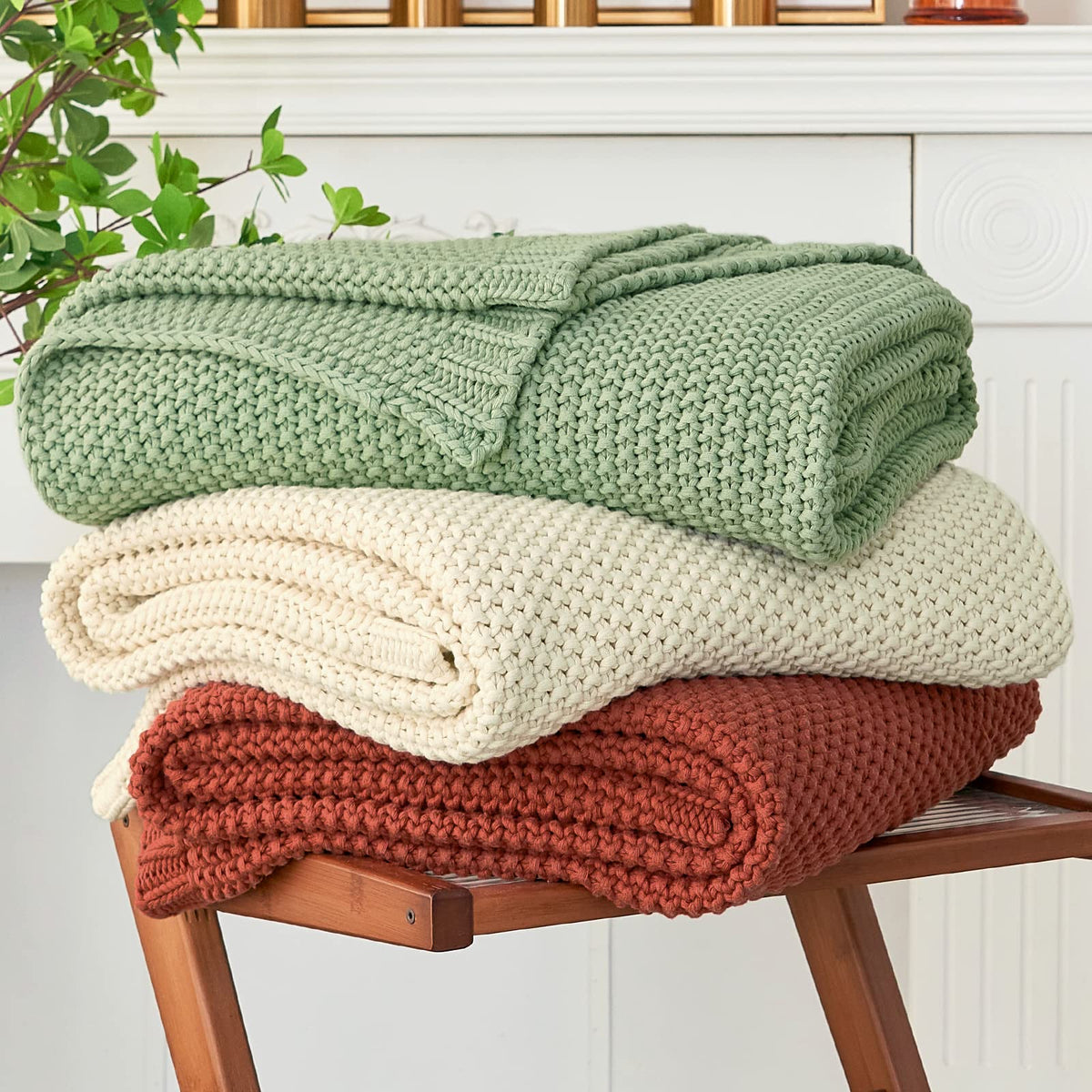 Longhui bedding plaid plié sur fond neutre, présente style et douceur