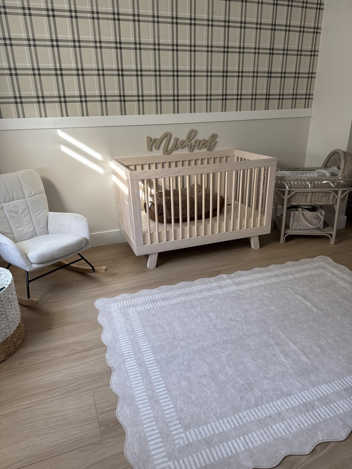LORWER tapis avec plis dissipés après vapeur ou mise à plat