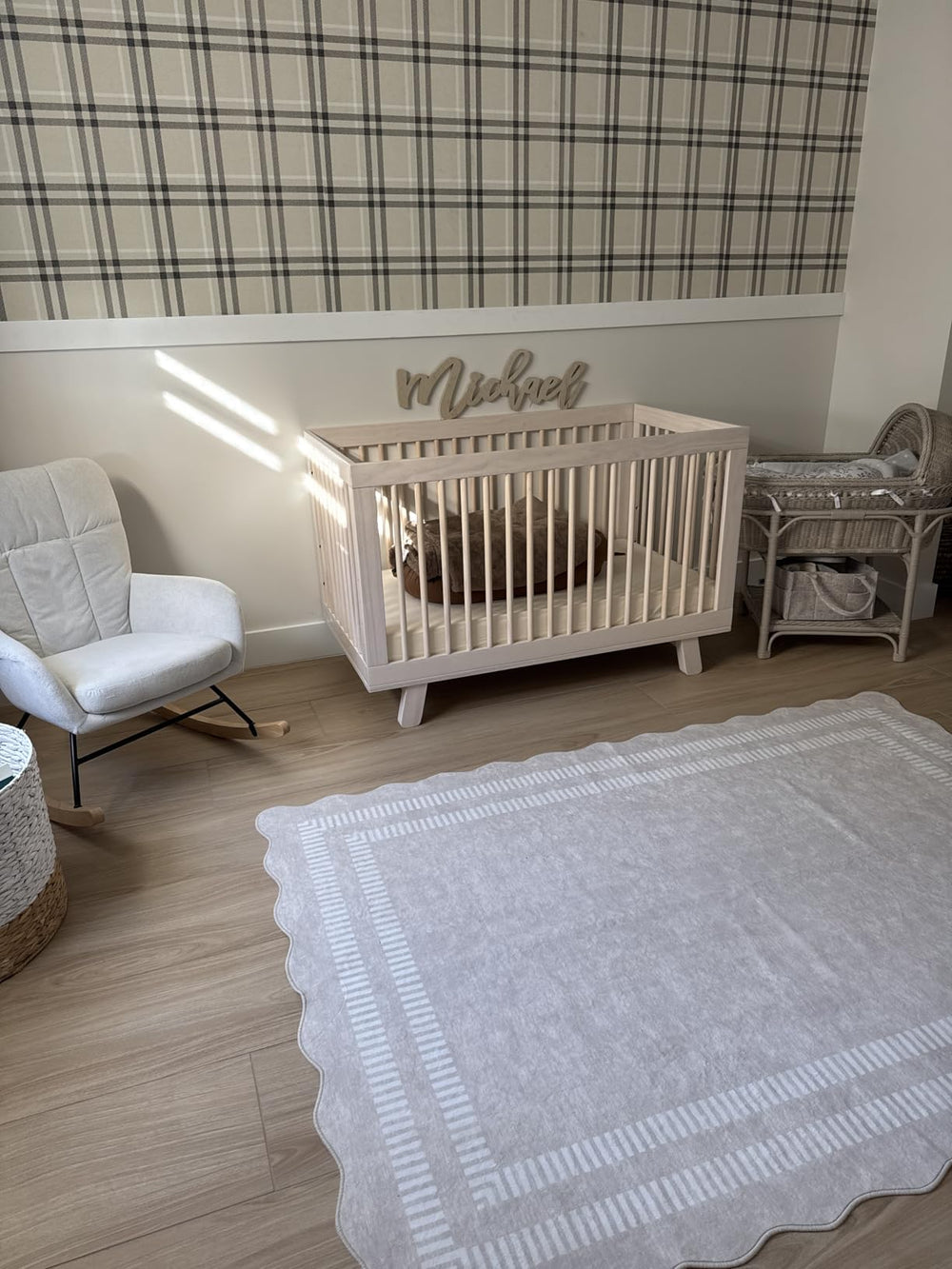 LORWER tapis avec plis dissipés après vapeur ou mise à plat