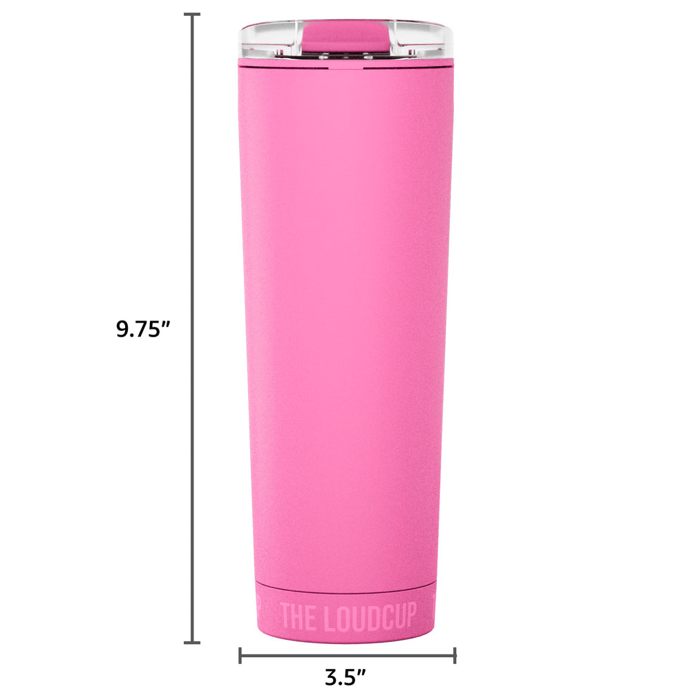 LoudCup comparaison d'échelle à côté d'une bouteille montrant capacité 23 oz LoudCup
