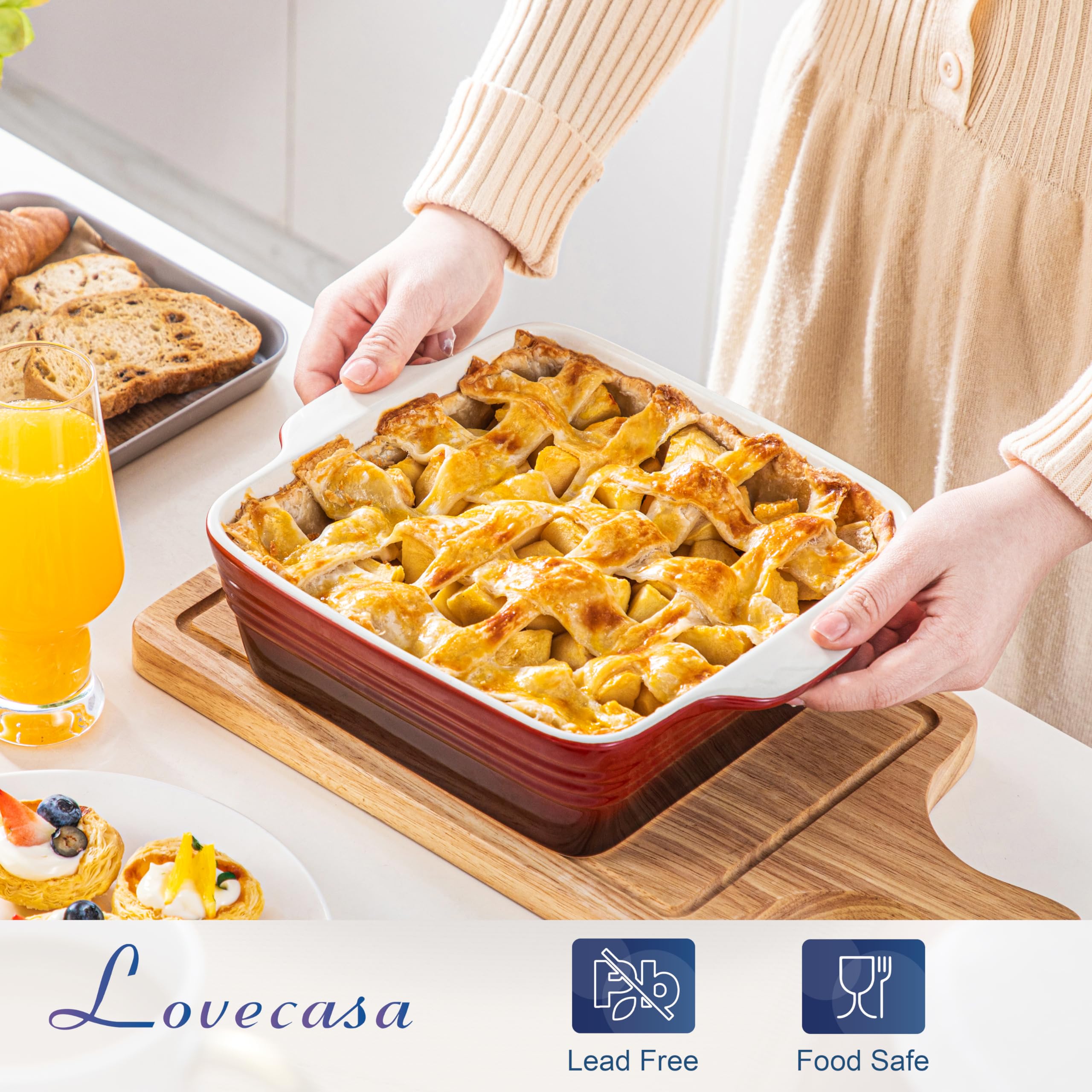 lovecasa brownies fraîchement cuits dans le plat, cuisson uniforme et croûte dorée