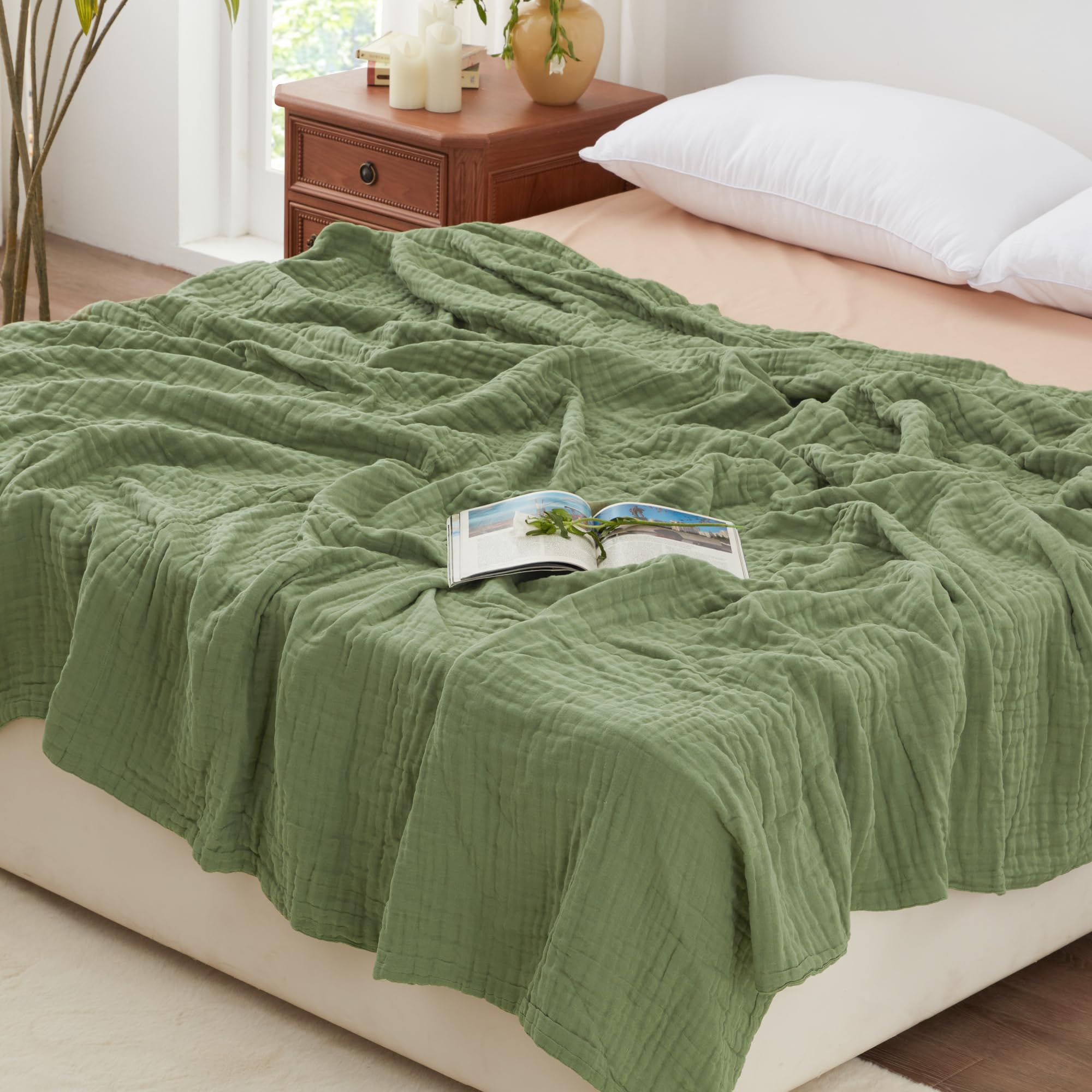 Love's cabin face avant montrant la couleur sauge et confort