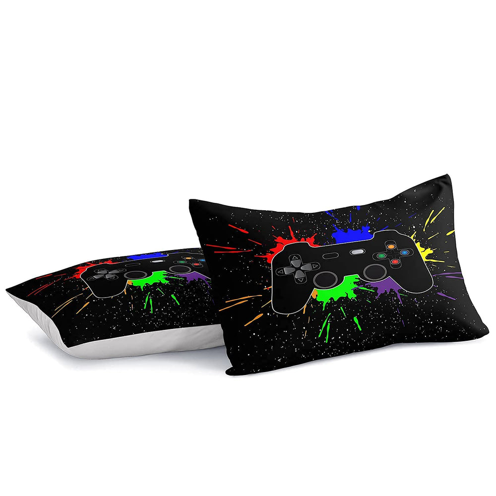 lris Bedding parure installée sur lit enfant décor gaming ambiance inspirante