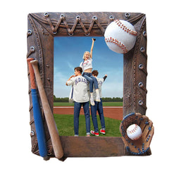 Luai Fashion cadre photo face avant montrant design baseball et finition artisanale