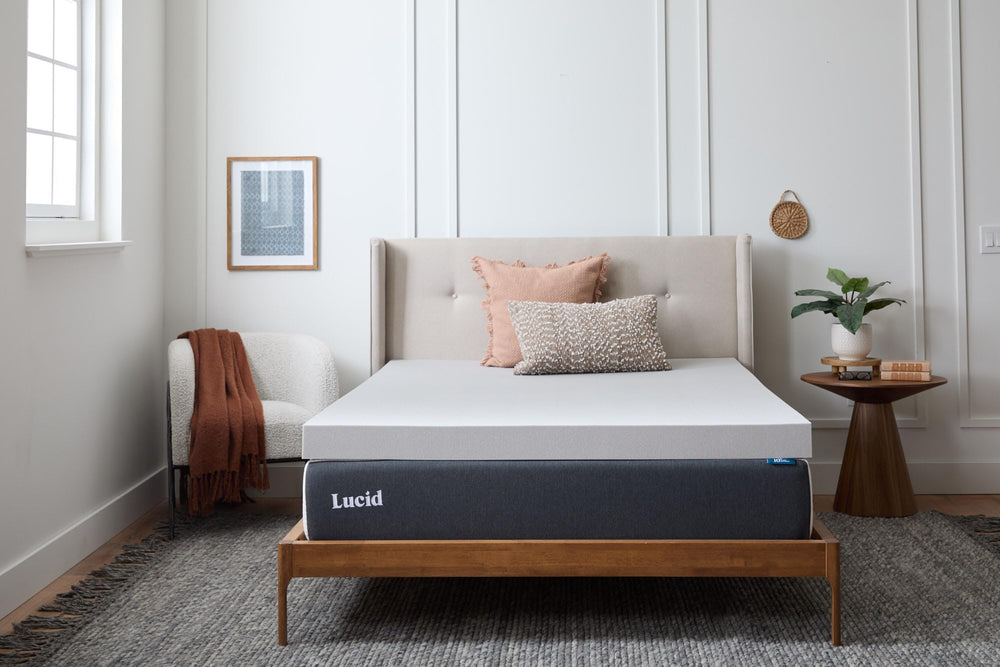 Lucid surmatelas 4" face avant montrant fini net et confort