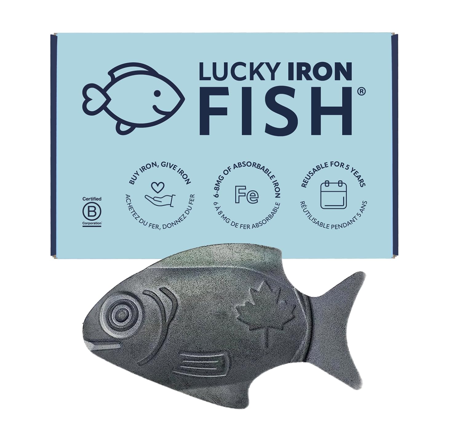 Lucky Iron Fish galet devant packaging montrant durabilité et simplicité
