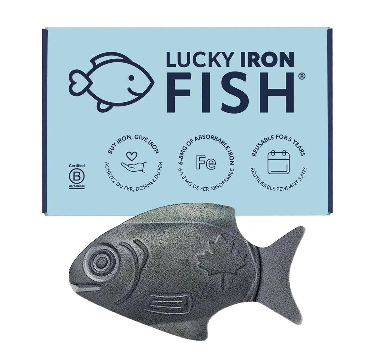Lucky Iron Fish galet devant packaging montrant durabilité et simplicité