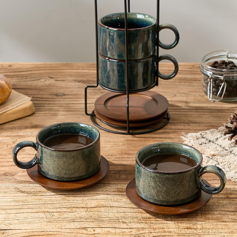 LUKA tasse servie en cappuccino mettant en valeur la présentation et la crema