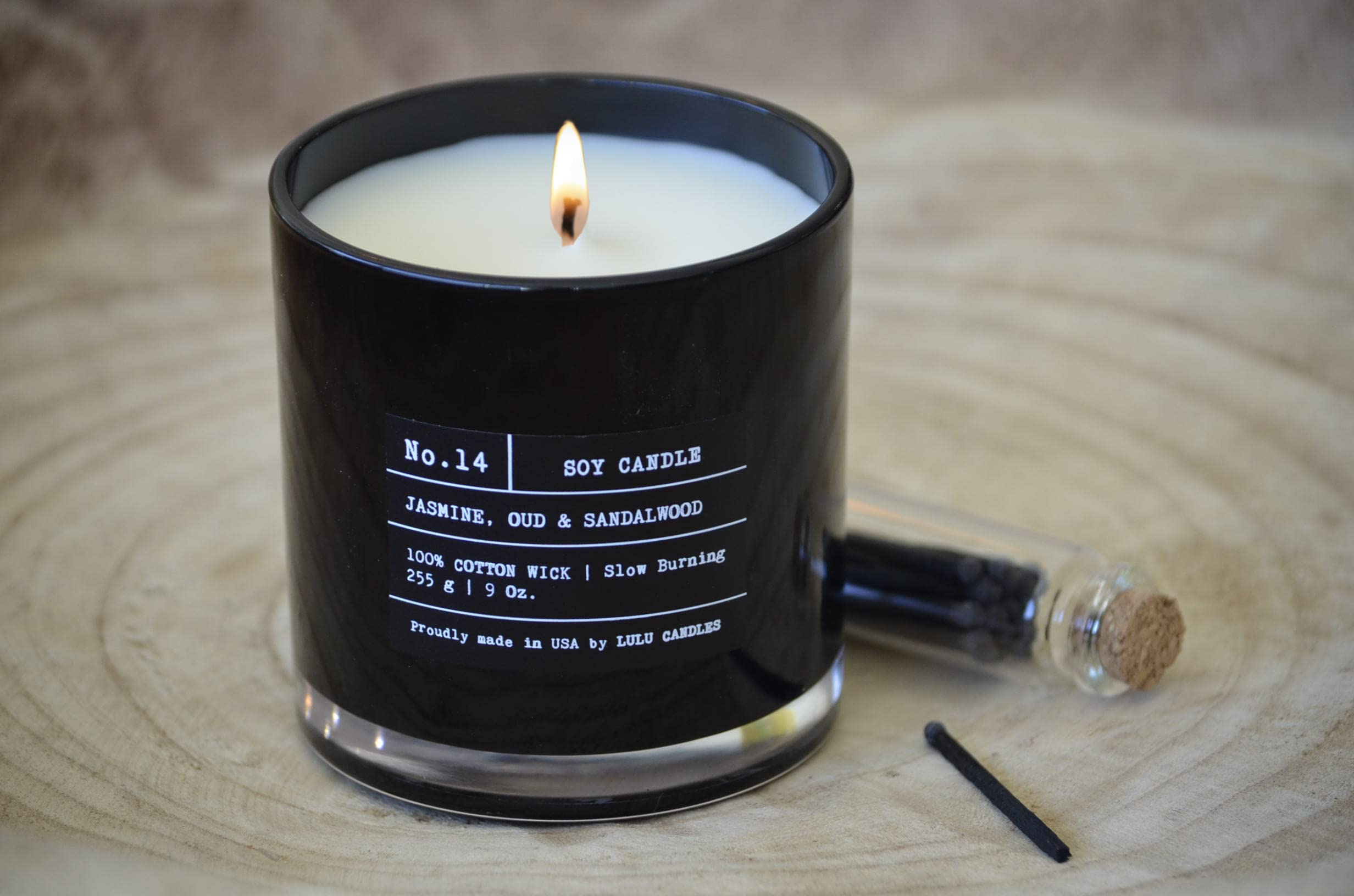 Lulu Candles étiquette produit lisible, informations qualité