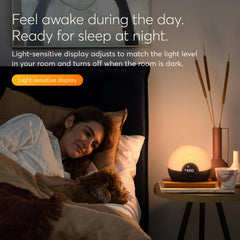 Lumie Bodyclock en usage le matin favorisant un réveil progressif