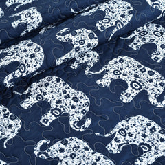 Lush Decor gros plan du motif éléphants floraux, apporte charme décoratif