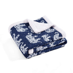 Lush Decor plaid posé sur un fauteuil, montre confort et polyvalence