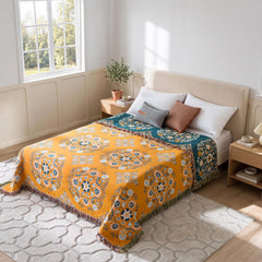 LUTBM plaid drapé sur canapé jaune ajoutant couleur et confort