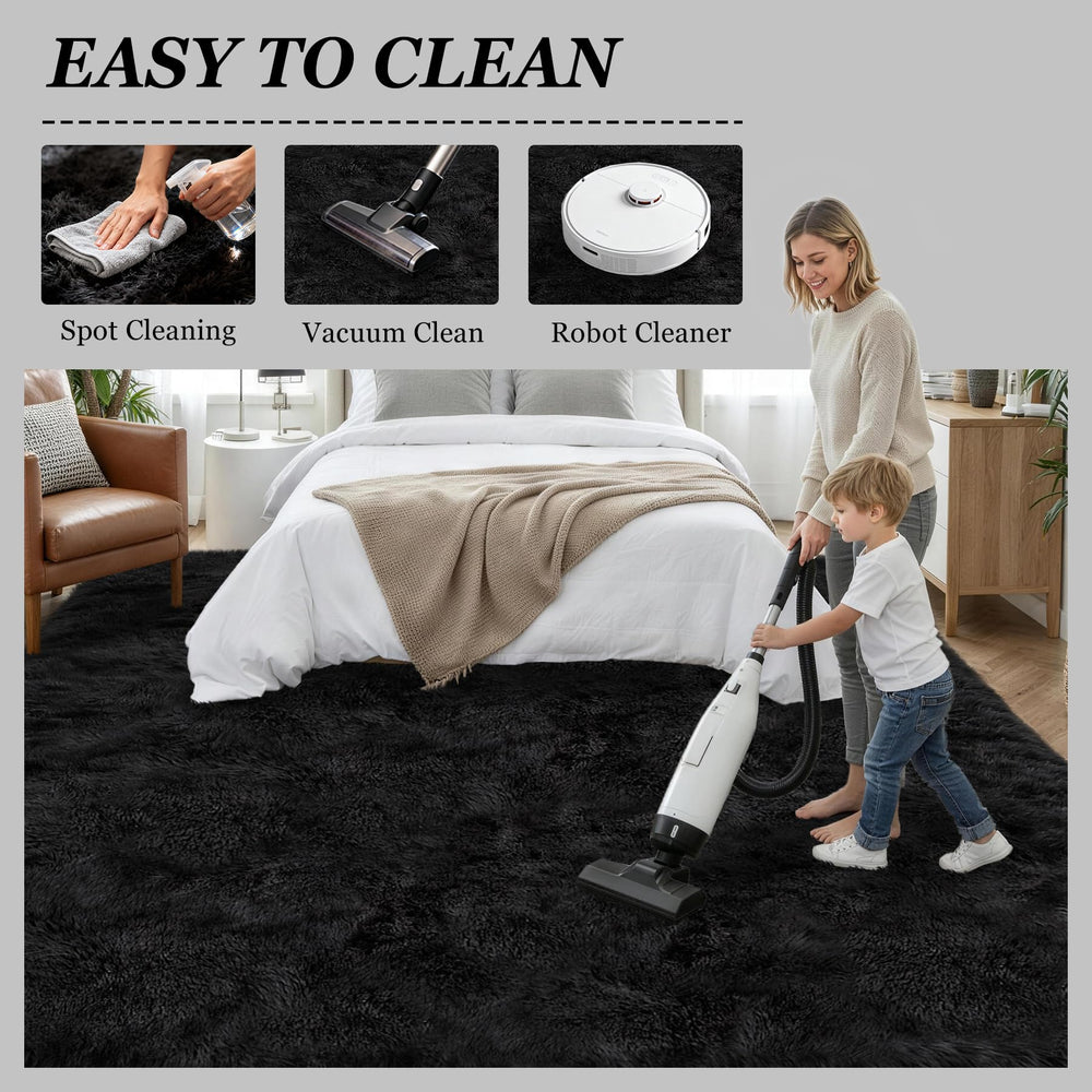 Luxturiy enfant jouant sur tapis illustrant surface sûre et douce