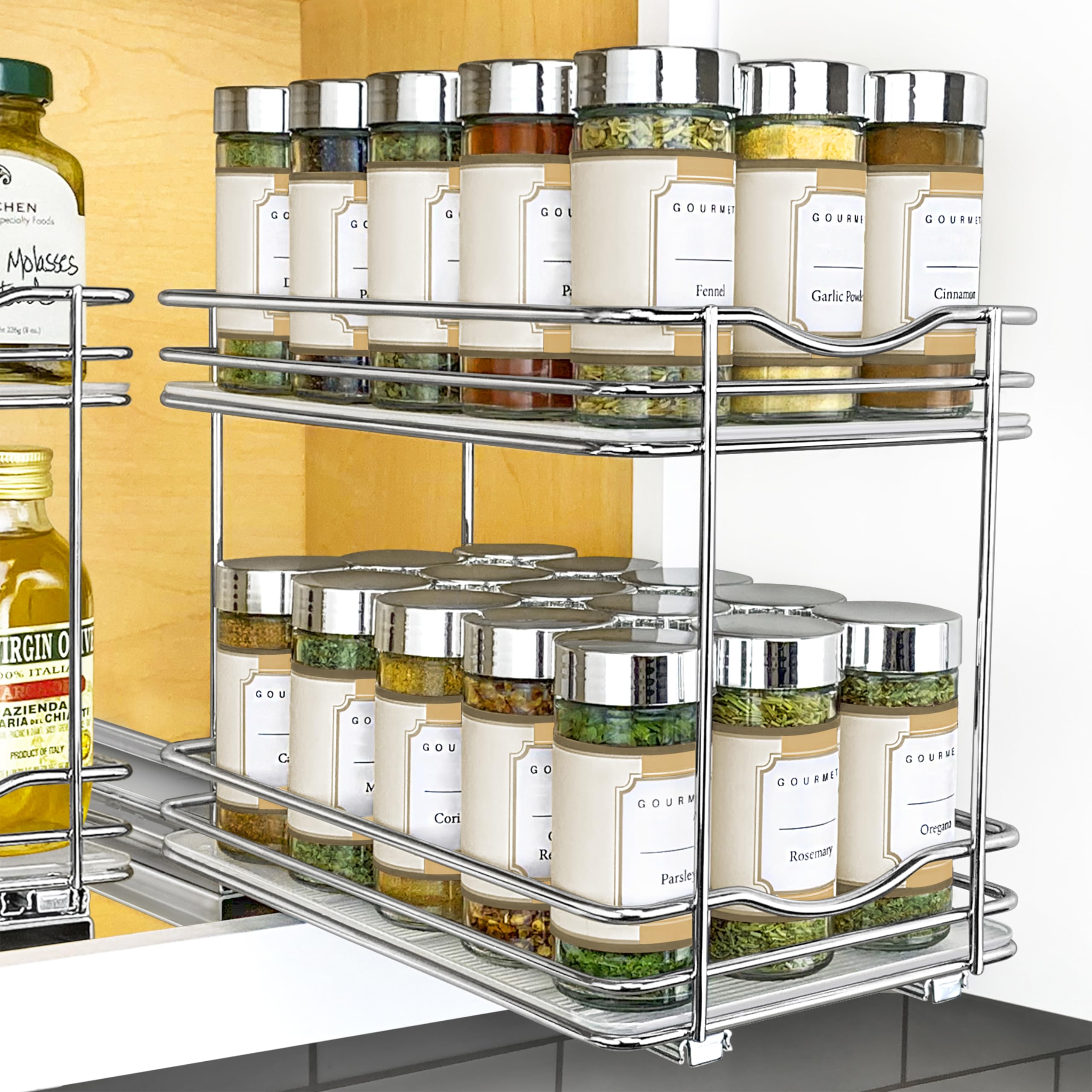 LYNK PROFESSIONAL scène de cuisine organisée illustrant gain de place pratique