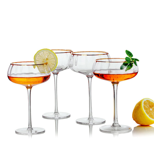 Lysenn verre coupe face montrant silhouette élégante et présentation soignée