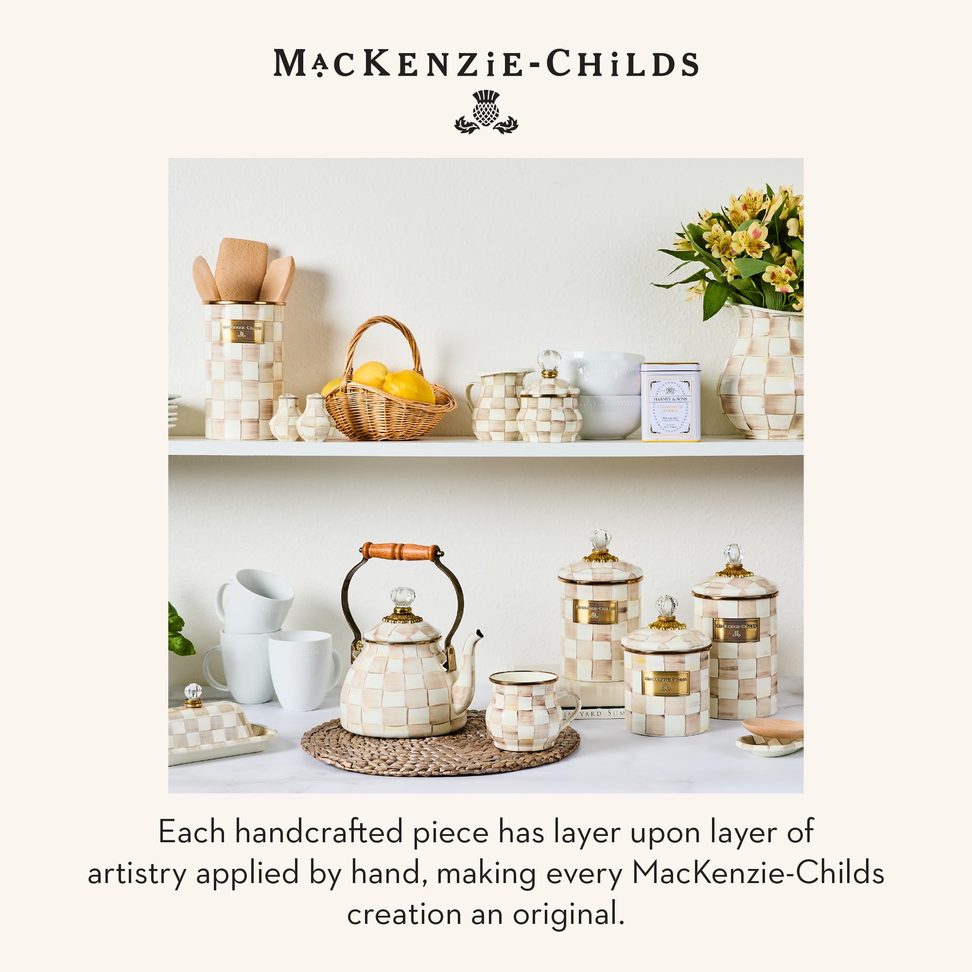 MACKENZIE-CHILDS présentation en emballage cadeau soulignant son attrait comme présent