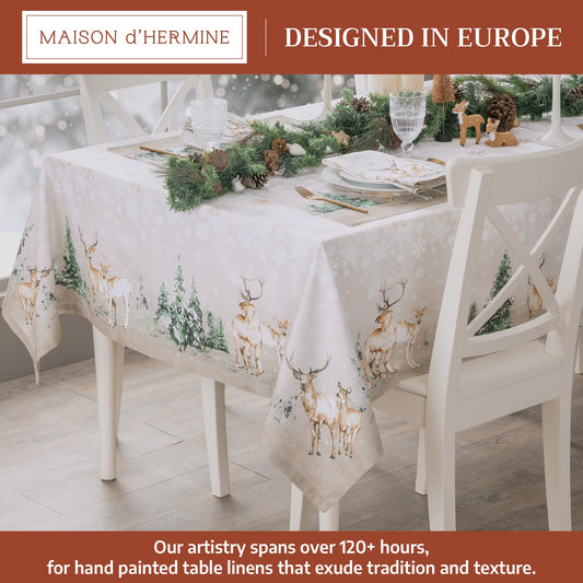 Maison d' Hermine gros plan motif aquarelle révélant détails artistiques