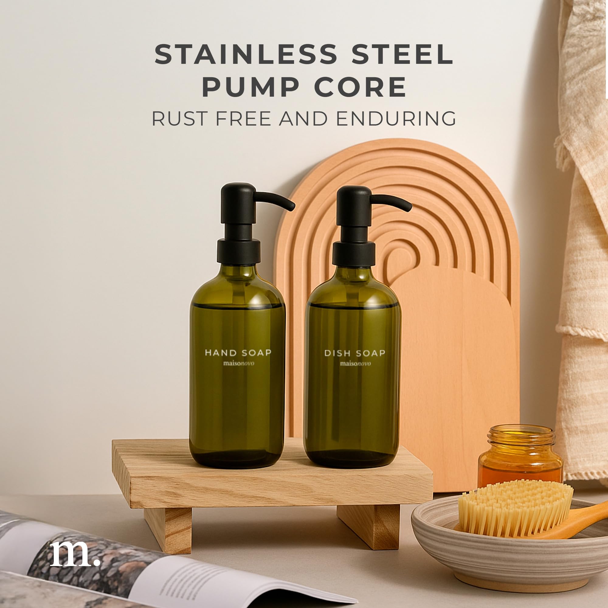 MaisoNovo bouteilles en usage dans une cuisine moderne apportant ordre et style