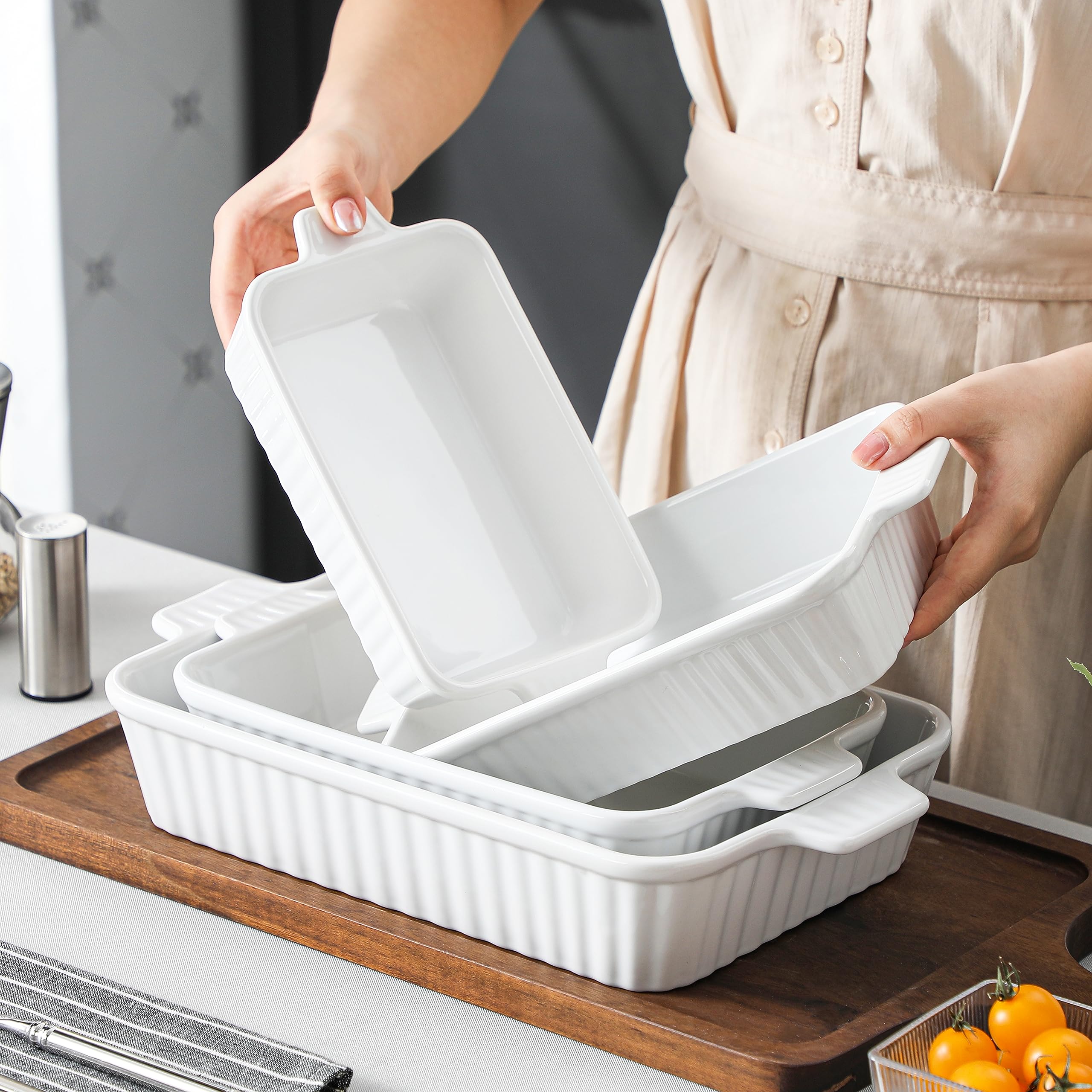 MALACASA comparaison taille avec une main démontrant dimensions pratiques