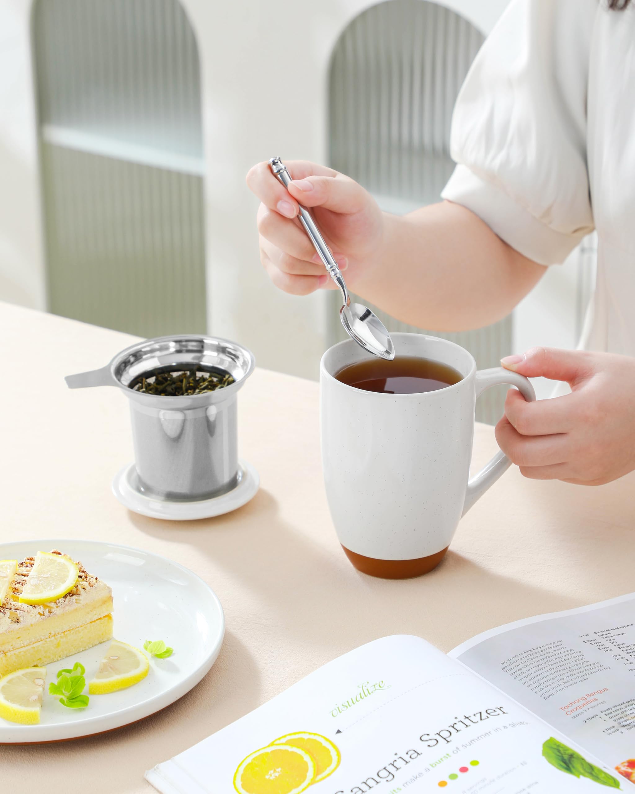 MALACASA mug en situation cosy montre intégration dans cuisine