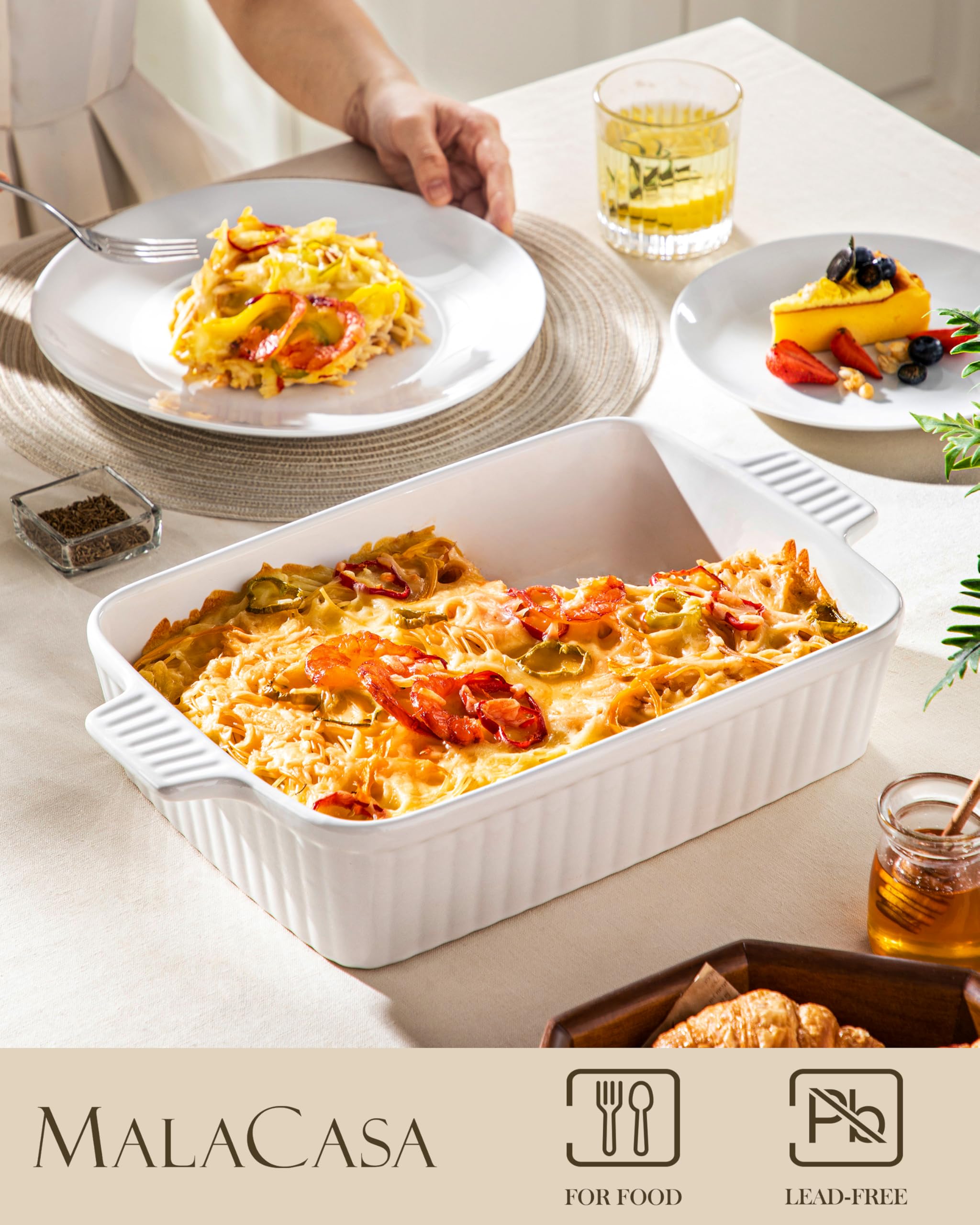 MALACASA plat avec lasagne sorti du four, cuisson uniforme et service direct
