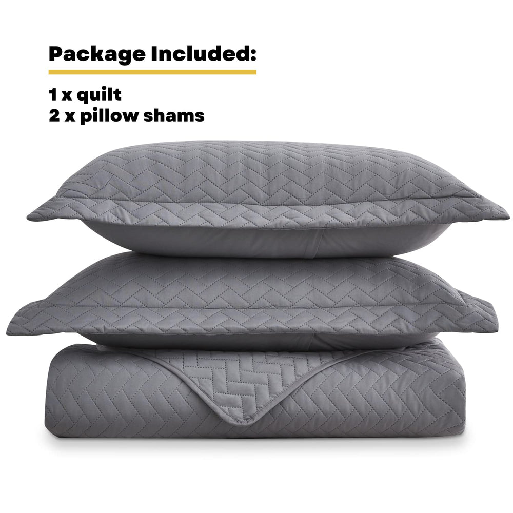 Maple&Stone comparaison taille montrant l'ajustement sur lit Queen