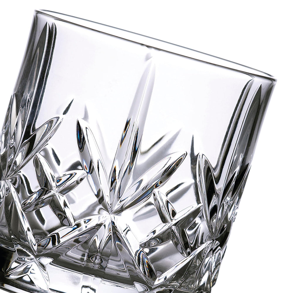 Marquis By Waterford gros plan des coupes profondes pour effet visuel