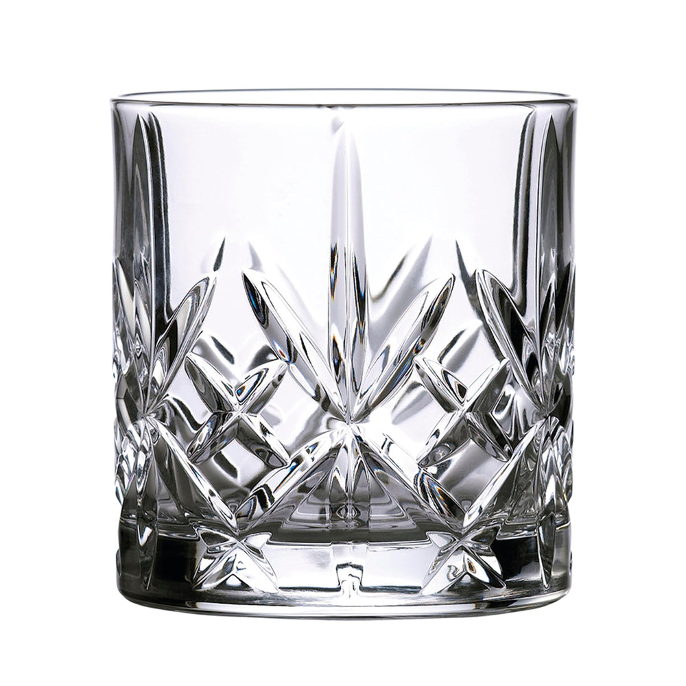 Marquis By Waterford détail du décor taillé reflétant la lumière