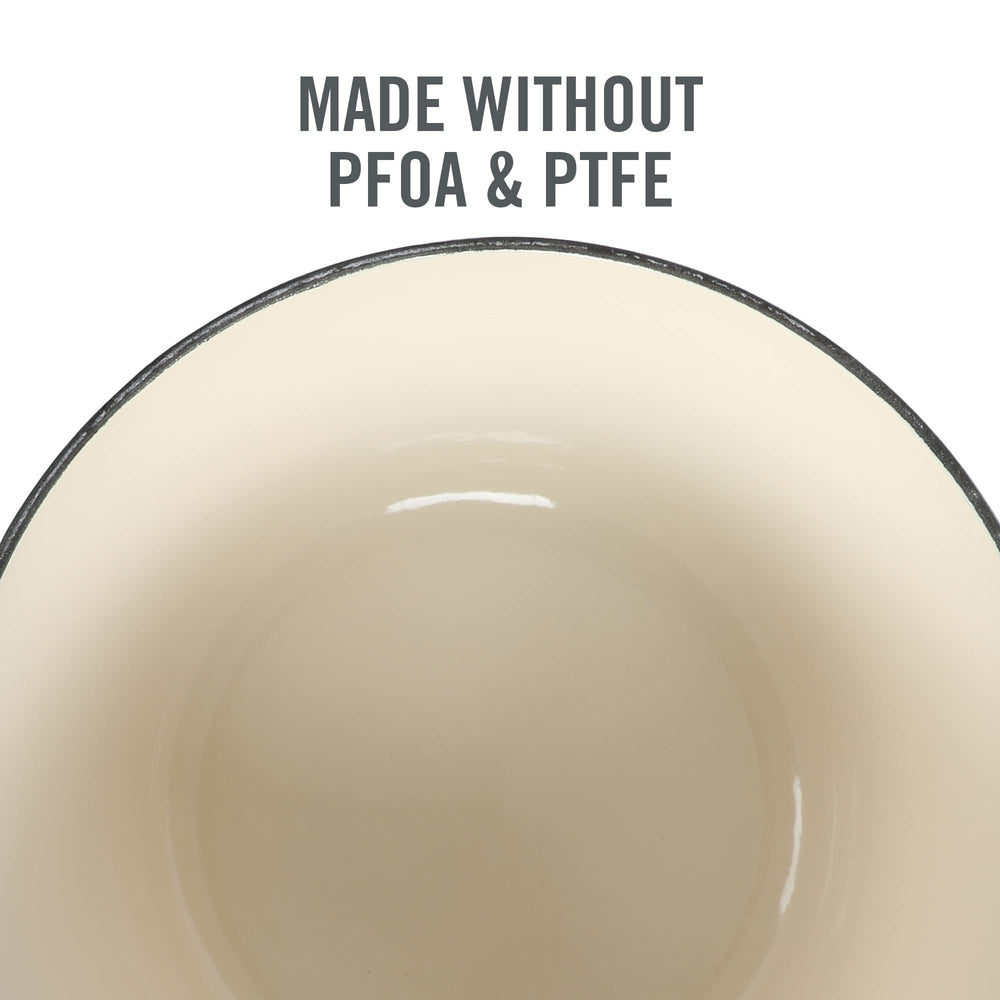 Martha Stewart cocotte servie sur table élégante présentation prête à servir
