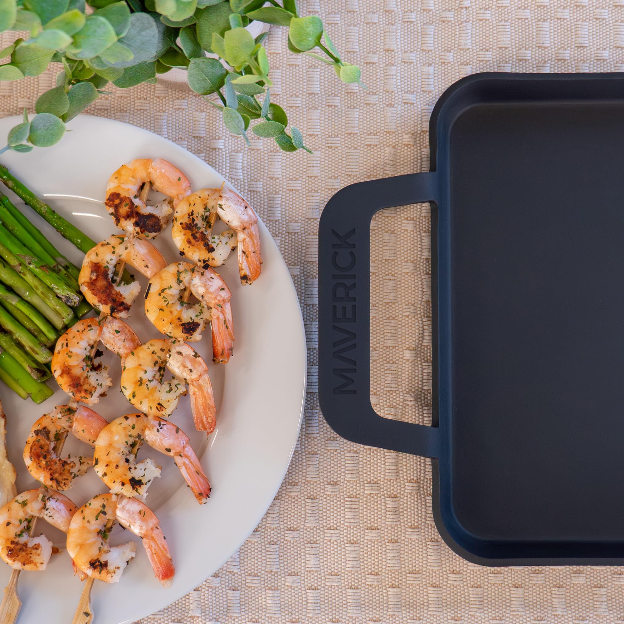 MAVERICK bords relevés contenant graisses pour cuisson propre et contrôlée