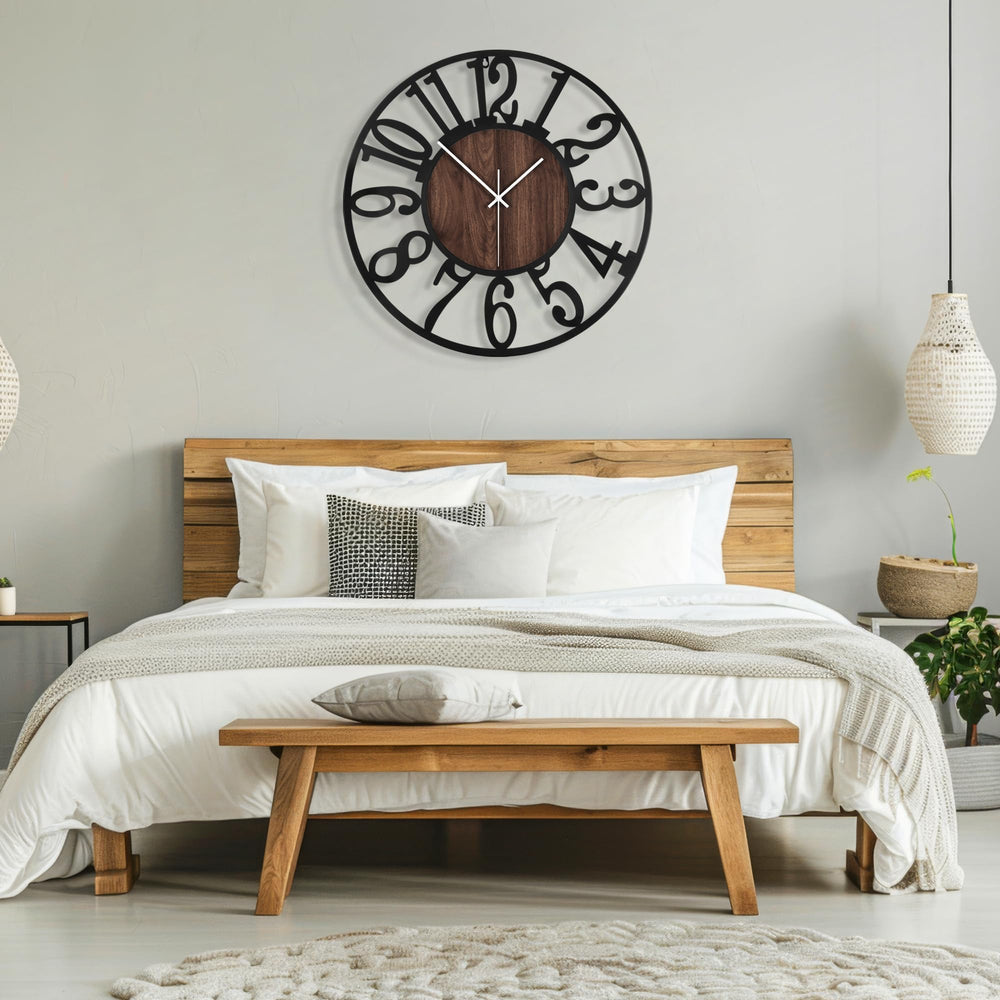 Maxstar horloge accrochée pour comparer l'échelle et l'adapter au mur