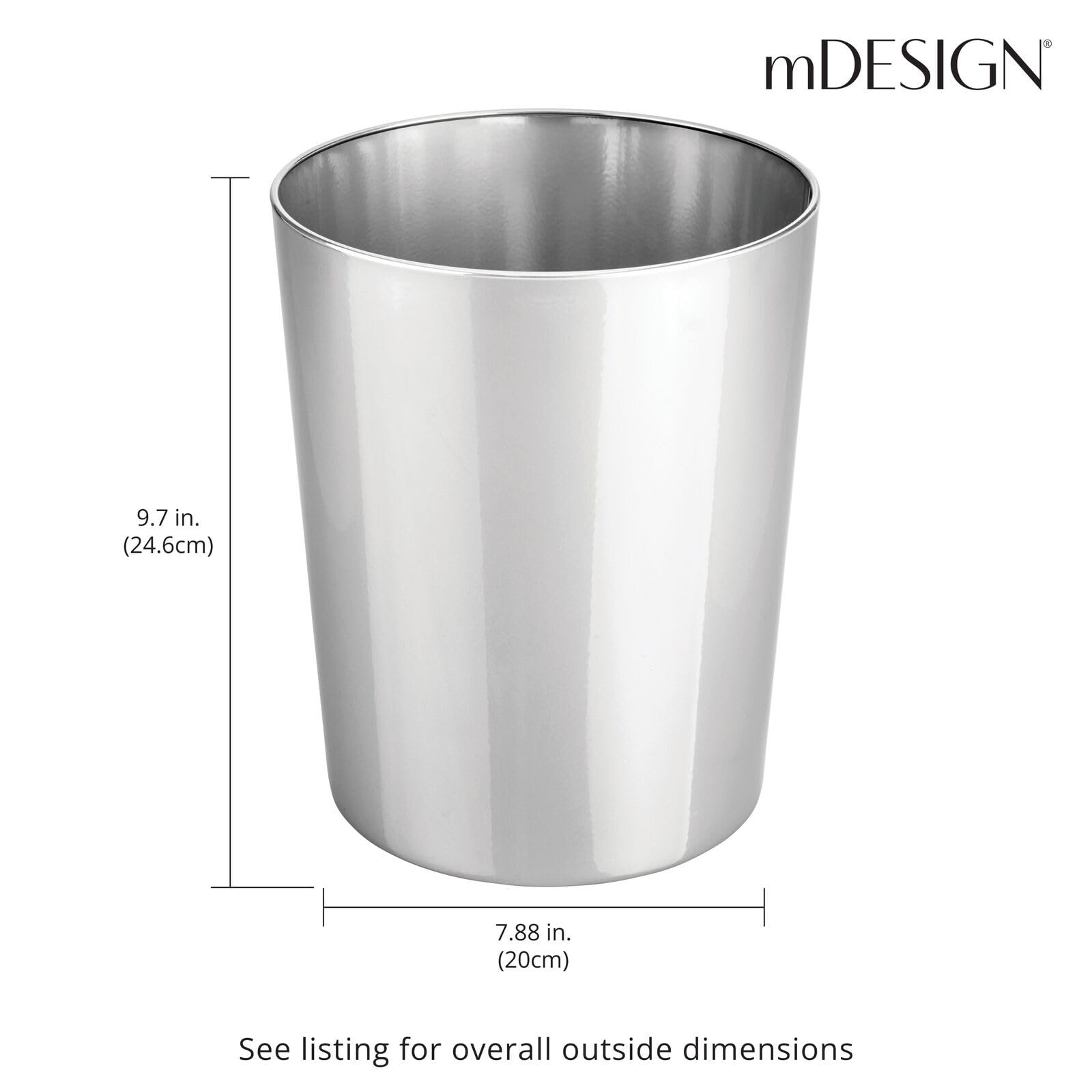 mDesign corbeille Mirri posée en salle de bain, aspect propre et pratique