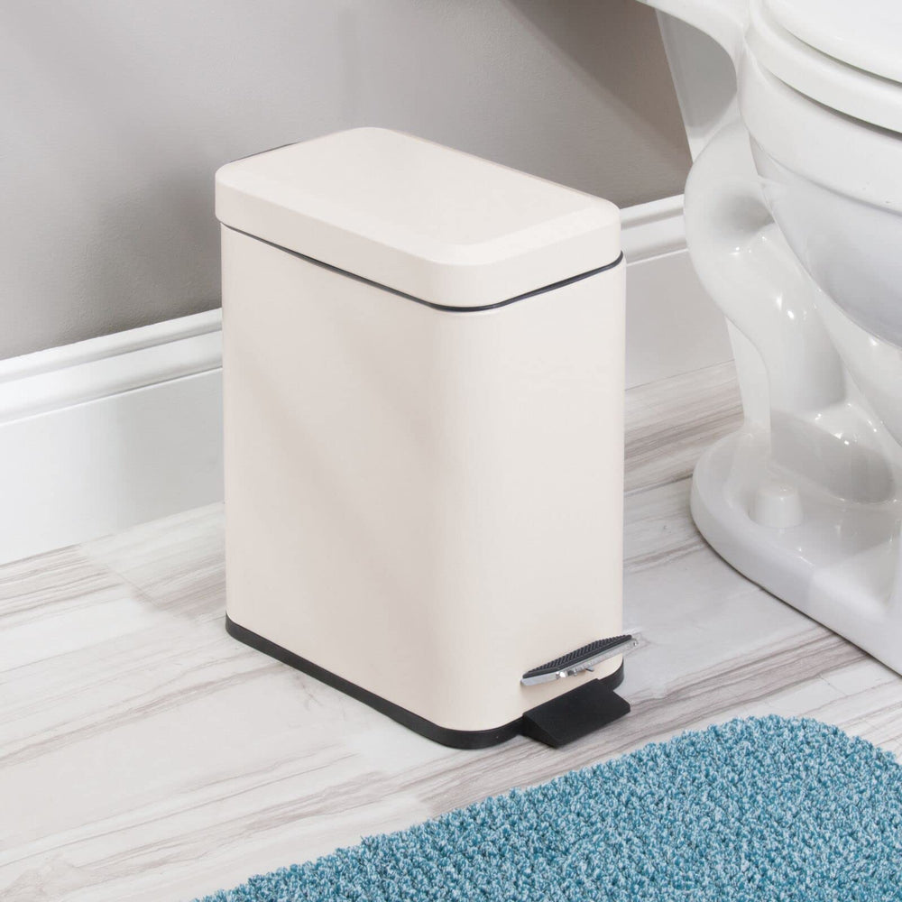 mDesign poubelle zoom sur pédale, ouverture mains libres pratique