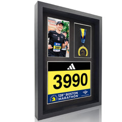 MedalAwardsRack face avant du cadre montrant médailles et dossard, protection durable