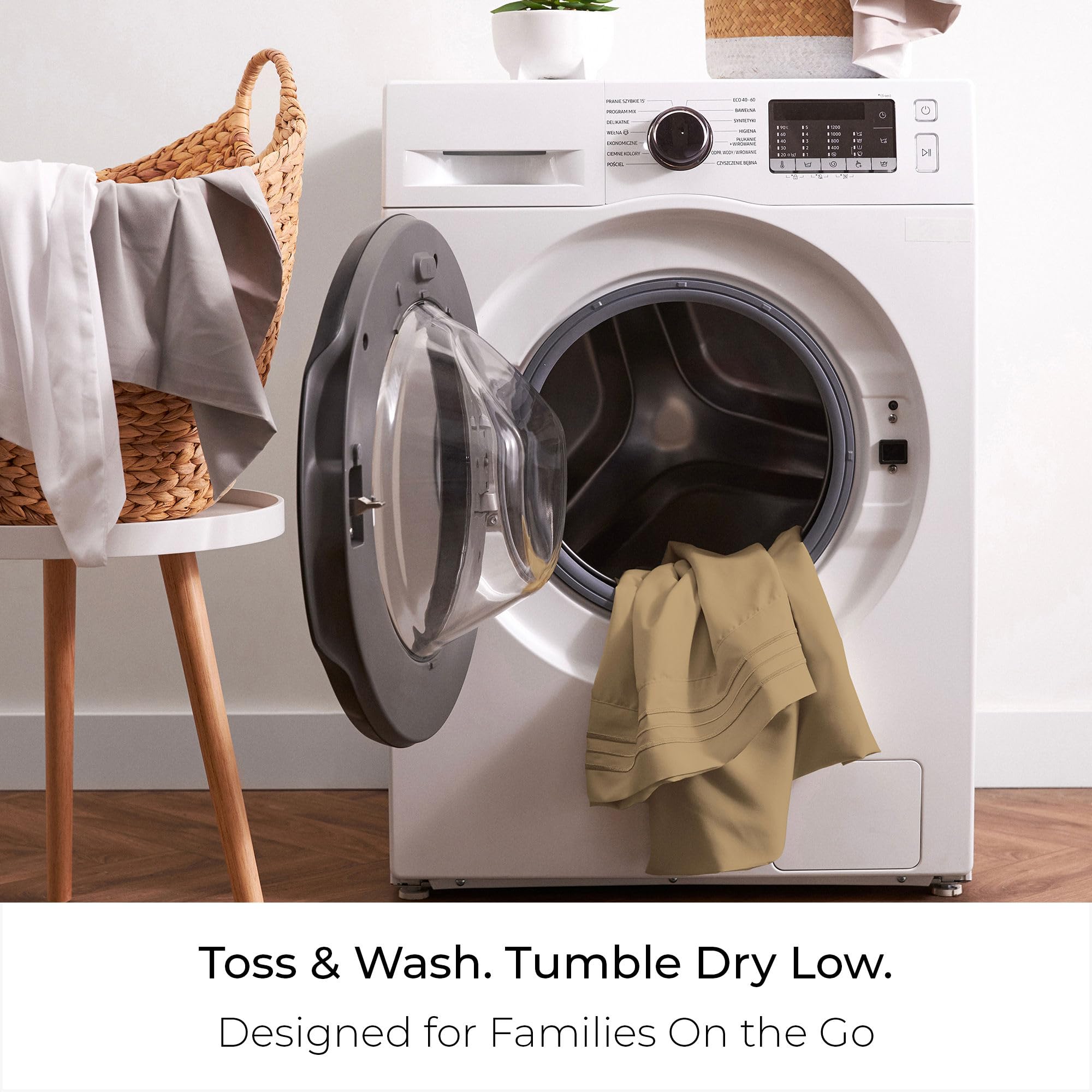 Mellanni mise en situation chambre or, esthétique élégante et accueillante