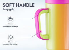 Meoky tumbler à côté d'une règle montrant la capacité 50 oz pour toute la journée