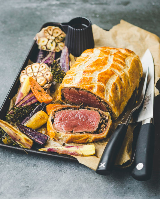 Mercer Culinary gros plan sur la lame forgée illustrant le fil durable