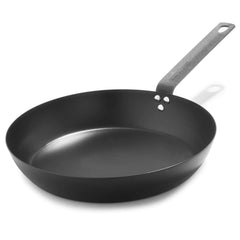 Merten & Storck poêle face avant montrant la finition prête à cuisiner
