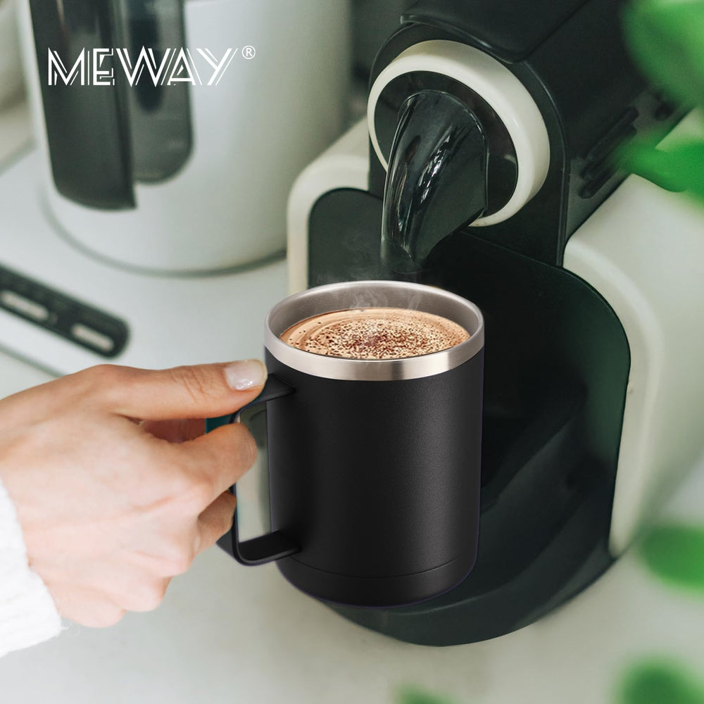 MEWAY gobelet posé à côté d'un smartphone pour évaluer la taille
