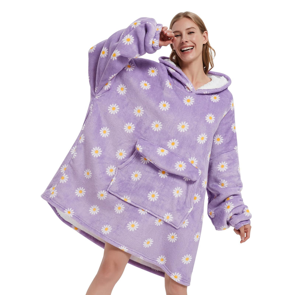 Mewkou hoodie Daisy en extérieur lors d'un pique-nique chaleureux